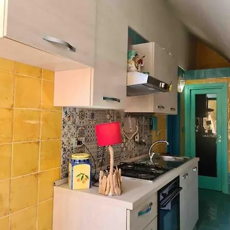Grazioso Vista Mare Apartament *